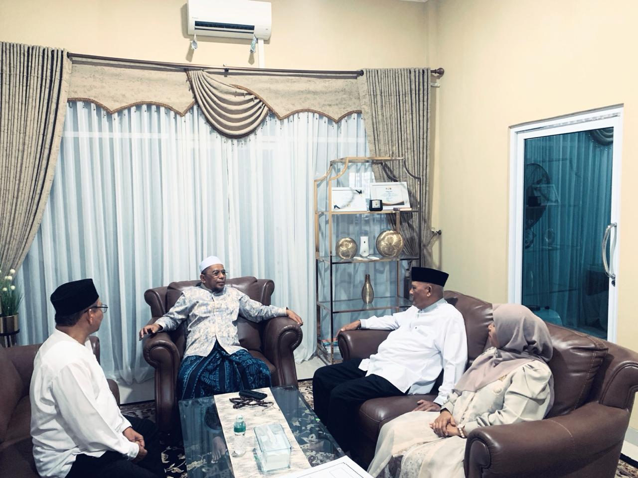 H. ARISAL AZIZ ANGGOTA DPR RI DI PERJALANAN KAN DAN TAQDIR HIDUP