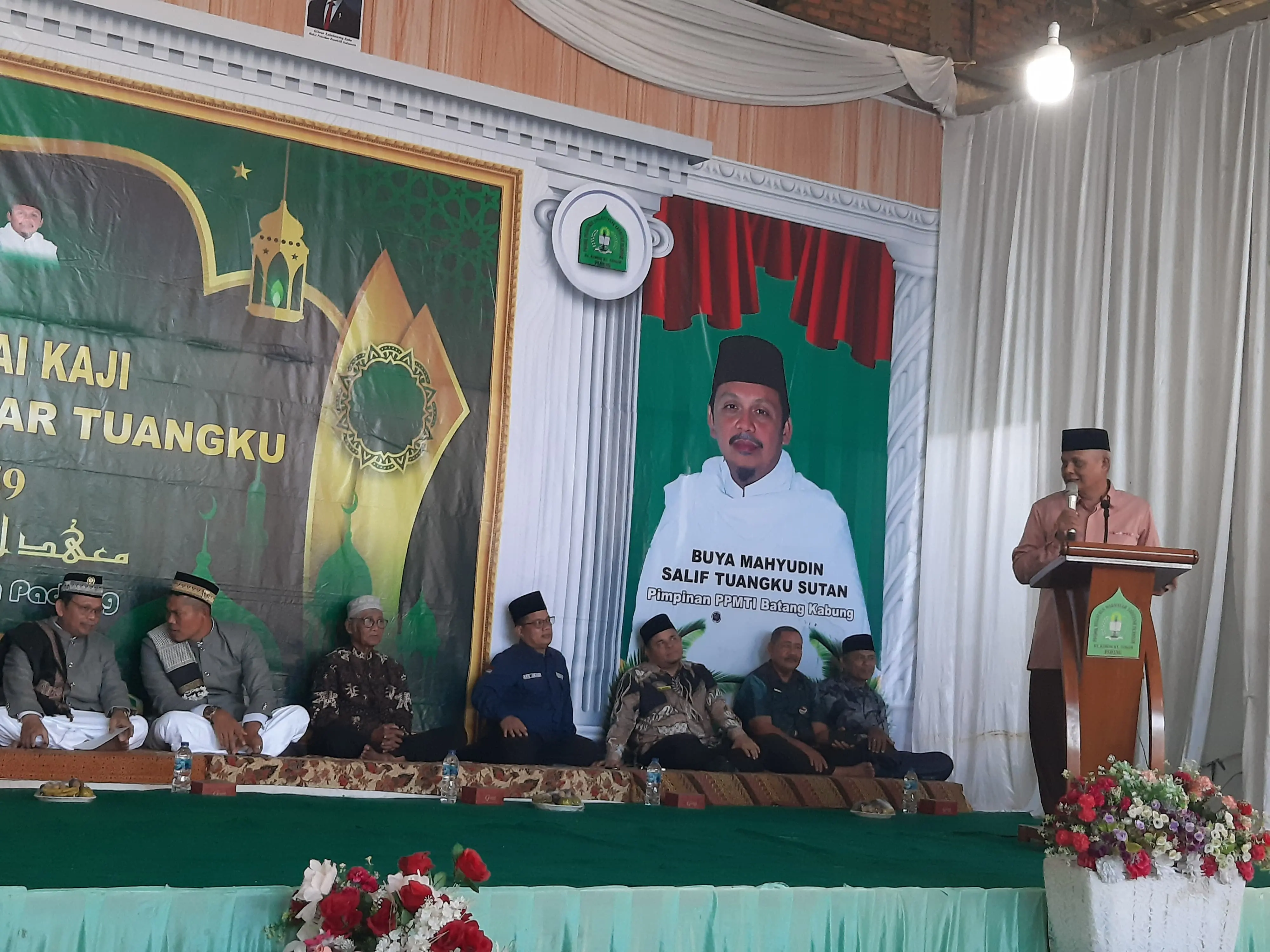 MARAPULAI KAJI DAN MAANGKEK TUANKU   Oleh: Duski Samad