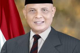 SYEKH BURHANUDDIN: BASIS SPIRITUAL DAN INTI JARINGAN ISLAMISASI MINANGKABAU
