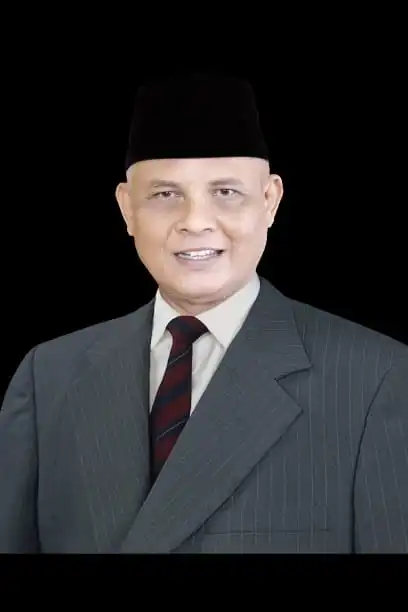 PAHLAWAN, PENDIDIKAN DAN CONFIDENCE