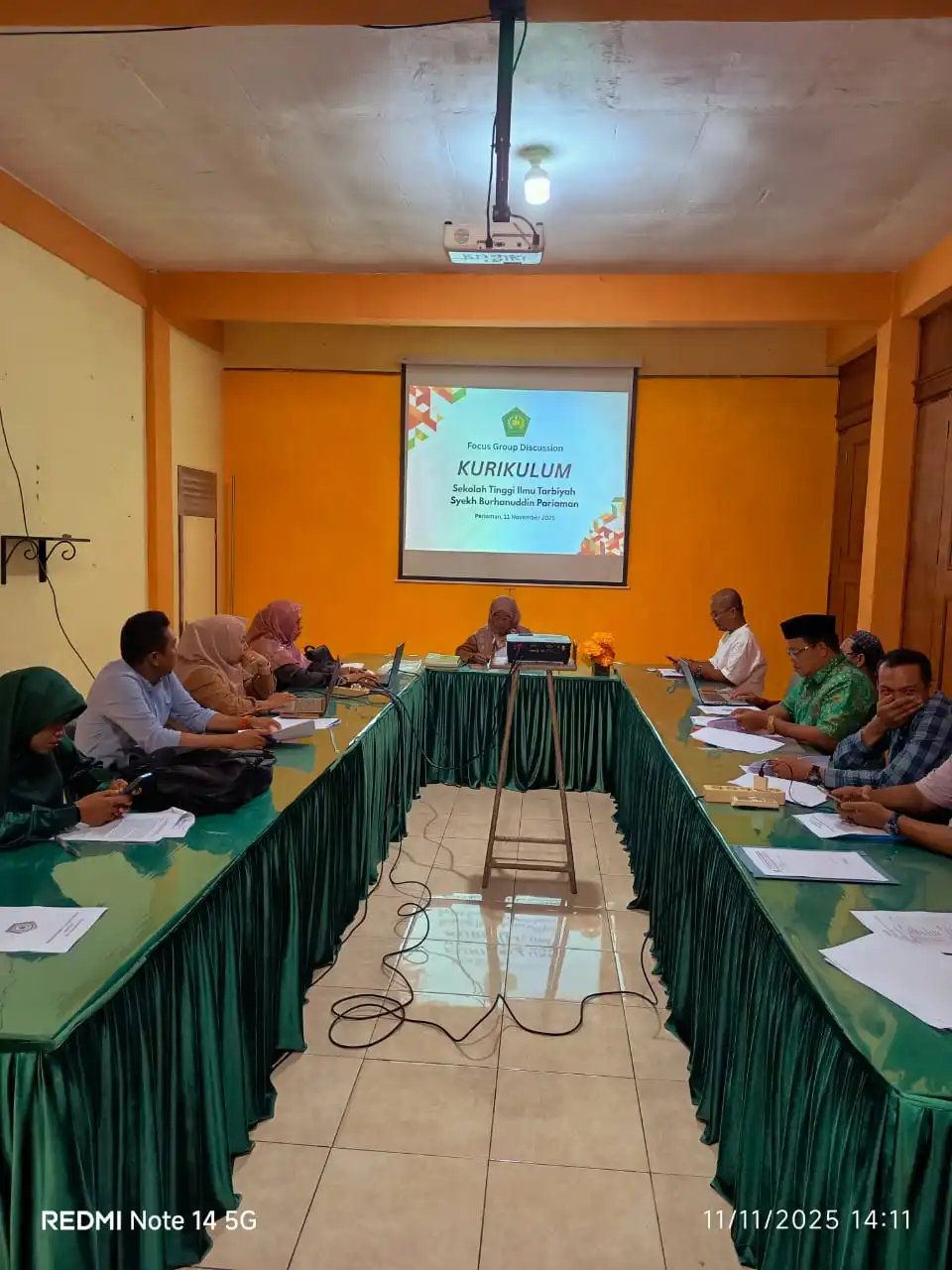 STIT Syekh Burhanuddin Pariaman Gelar Focus Group Discussion Kurikulum untuk Penguatan Mutu Akademik